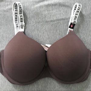 VS T-Shirt Push-Up Full Coverage Bra